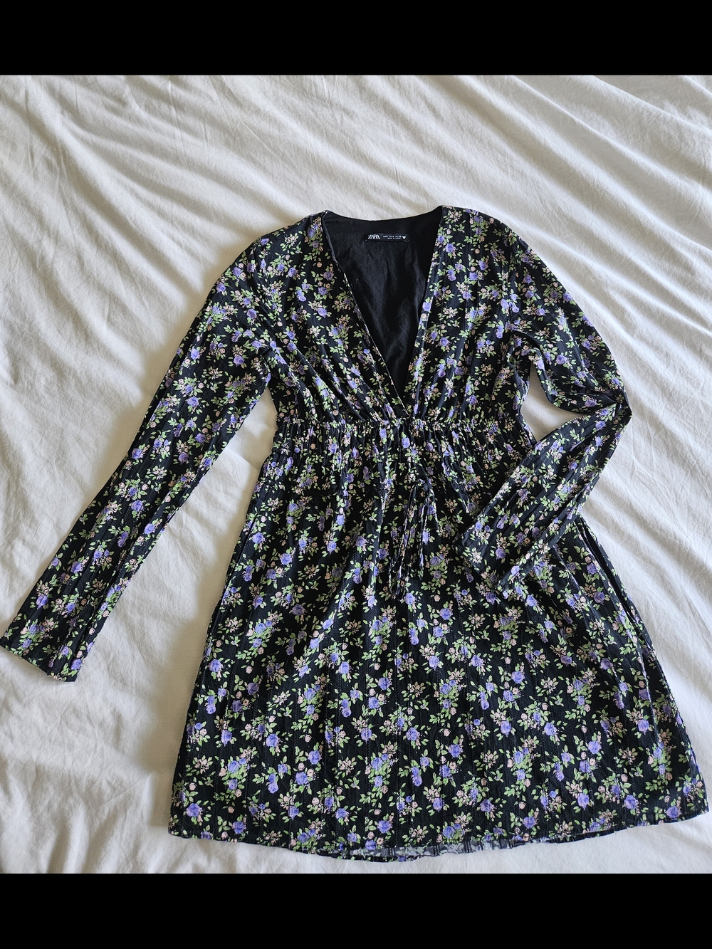 Zara Black Floral V-Neck Long Sleeve Dress in Purple & Green Size Small